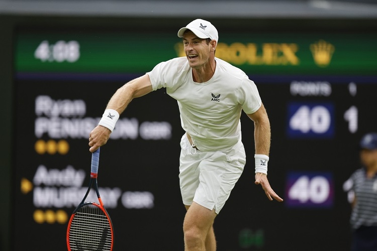 Andy Murray crashes out of Vienna Open in straight sets defeat to Carlos  Alcaraz