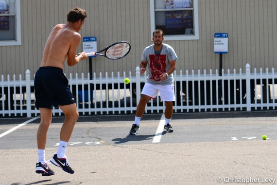 Nicolas Mahut practicing tennis in a parking lot in Cincinnati