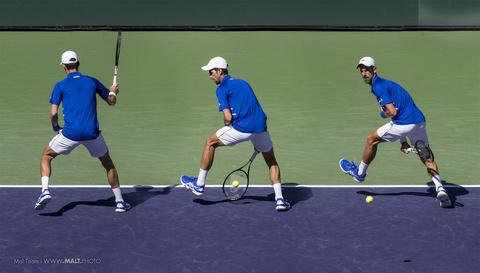 Novak Djokovic Tweener
