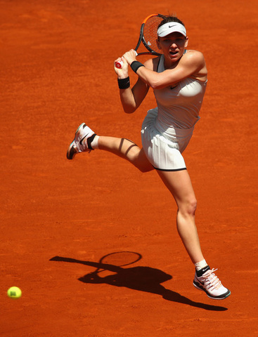 Simona Halep Advances In Madrid