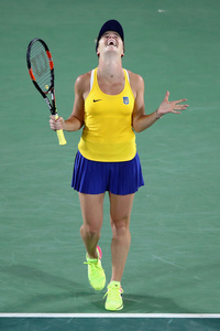 Elina Svitolina Eliminates Serena Williams in Rio