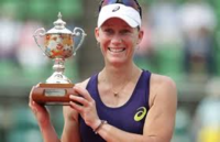 Stosur wins Japan Open for third time
